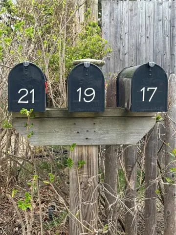 $2,400 | 21 Warren Avenue, Unit 21, Middletown, RI 02842