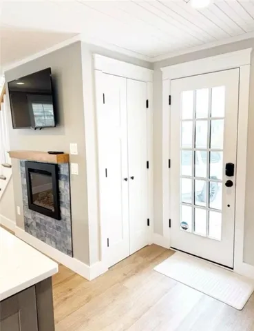 $2,400 | 21 Warren Avenue, Unit 21, Middletown, RI 02842