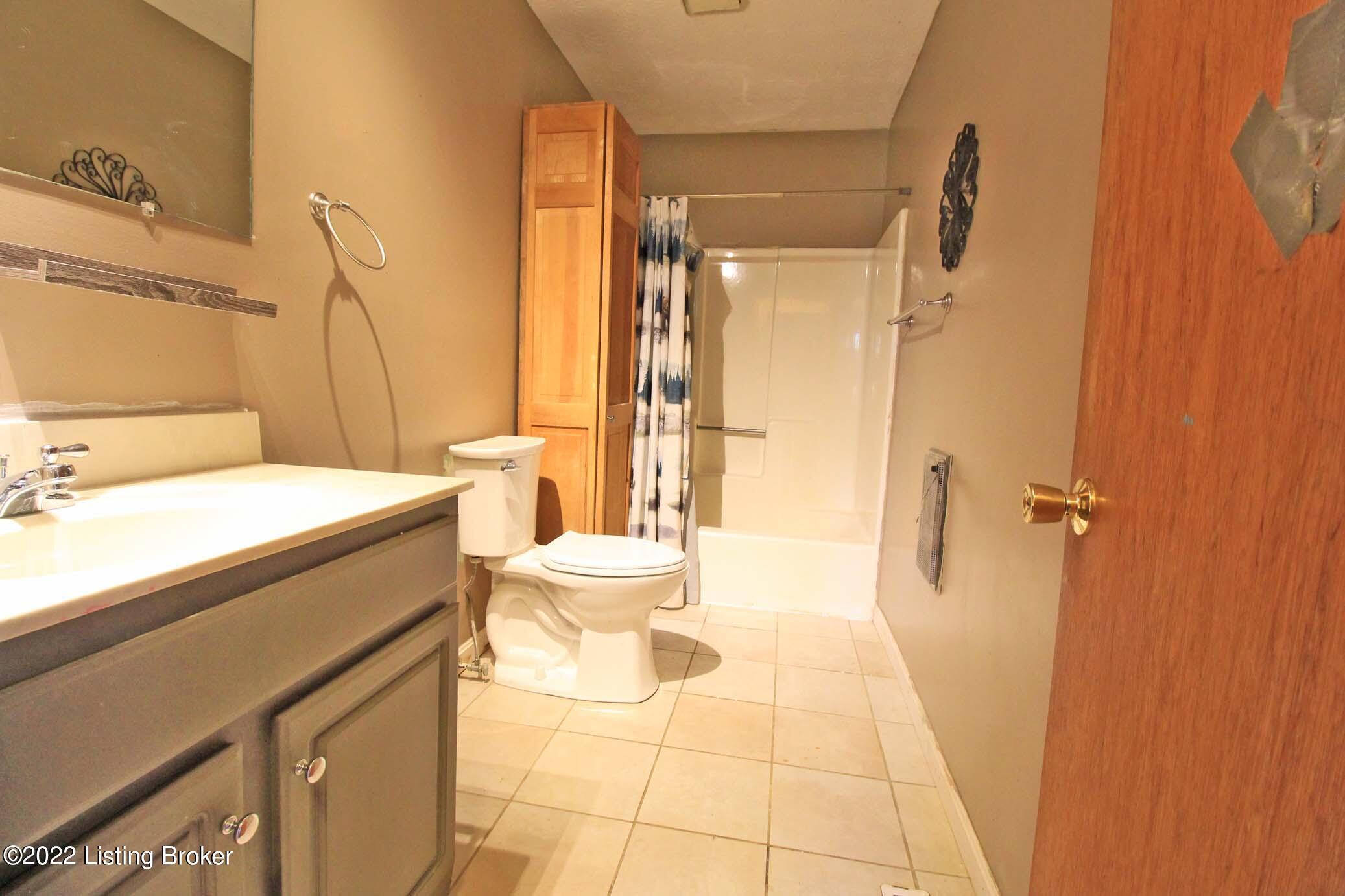 60 Dugansville Road Salvisa, KY 40372 - Photo 15 of 22 Full Bath