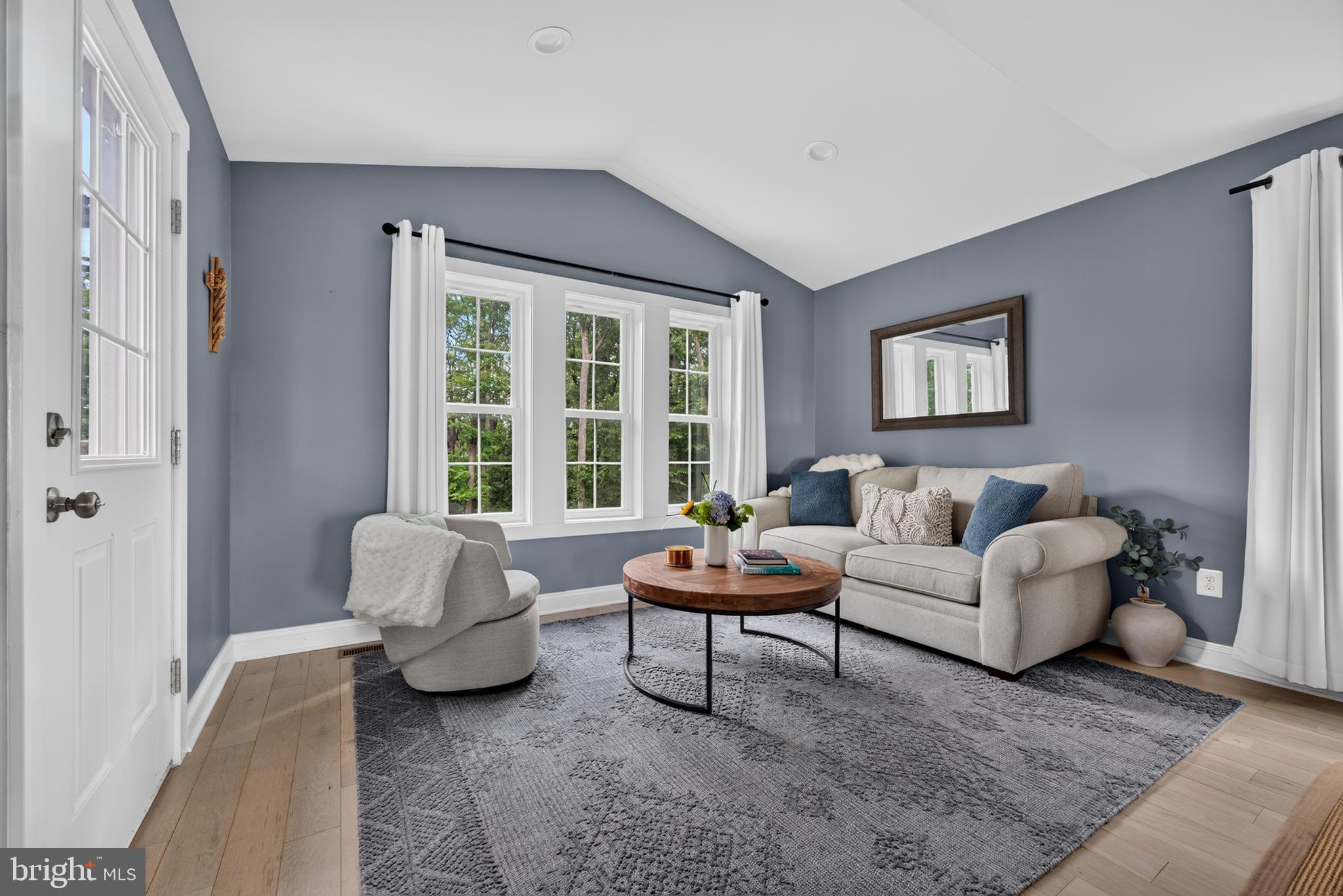 1216 Western Chapel Road New Windsor, MD 21776 - Photo 23 of 84 Inviting sitting area