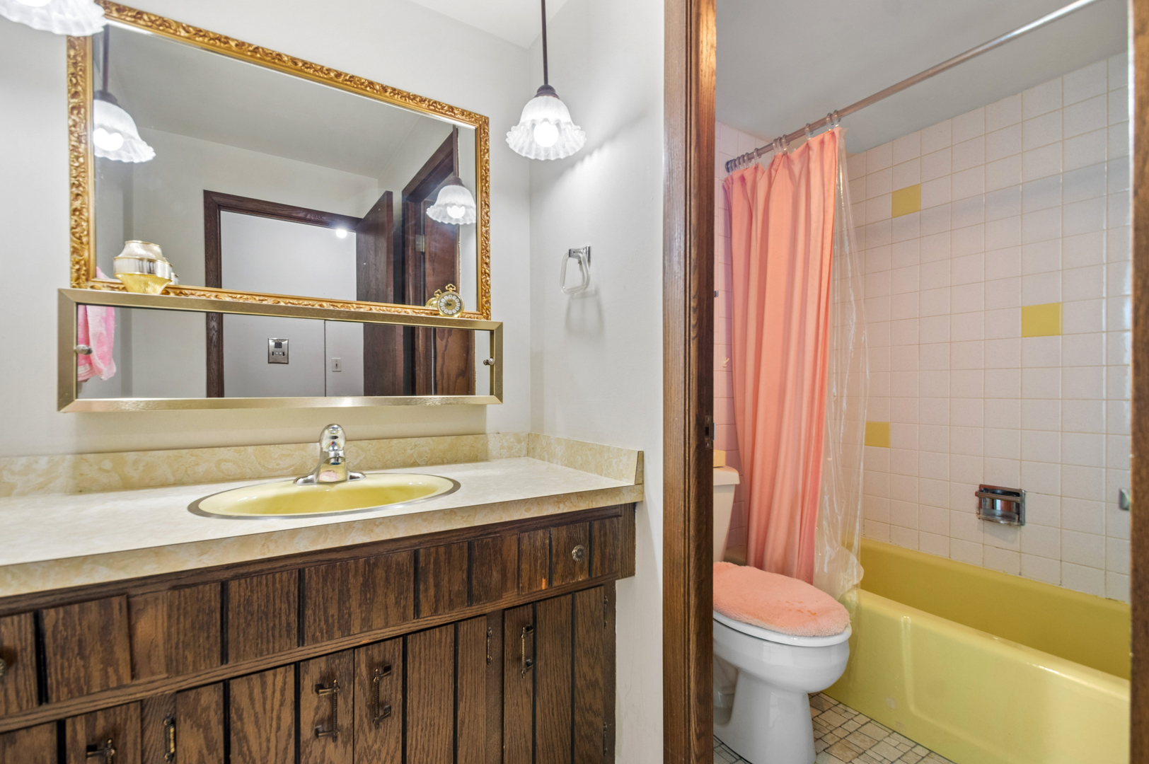 1815 Oakton Street, Unit 2E Park Ridge, IL 60068 - Photo 16 of 21