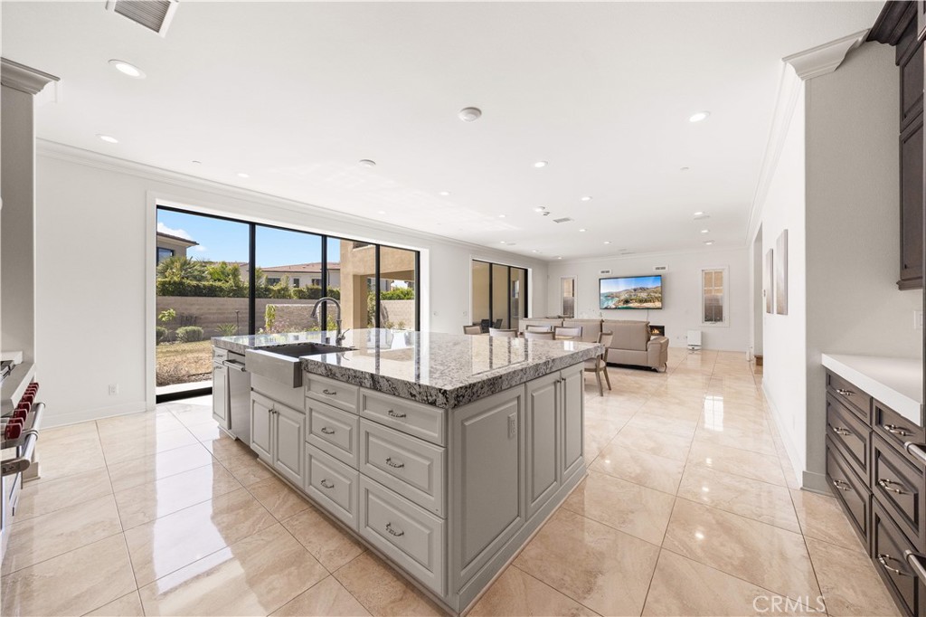 92 Interstellar Irvine, CA 92618 - Photo 9 of 64