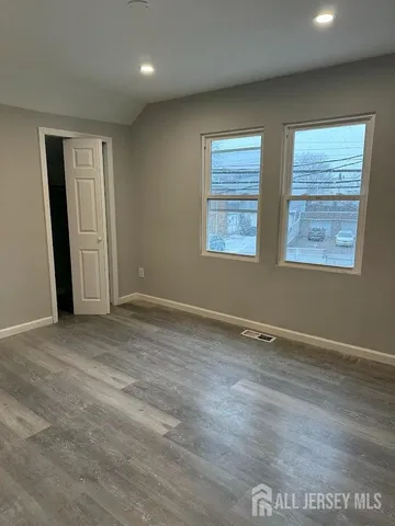 $2,950 | 690 State Street, Perth Amboy, NJ 08861