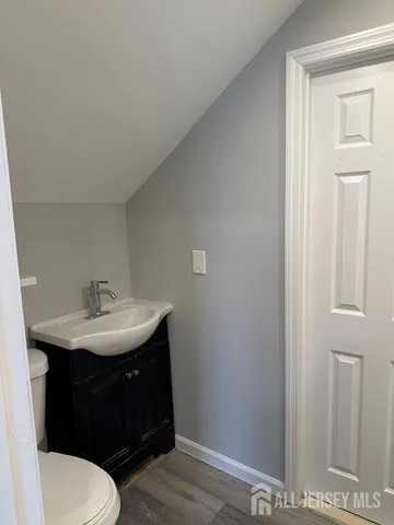 $2,950 | 690 State Street, Perth Amboy, NJ 08861