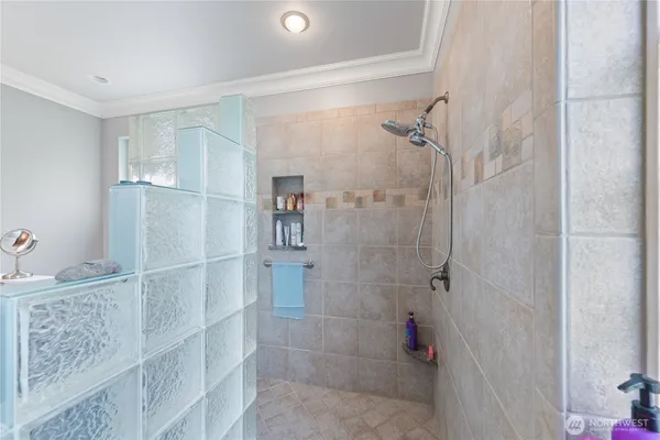 $929,000 | 880 Shoshone Drive, La Conner, WA 98257