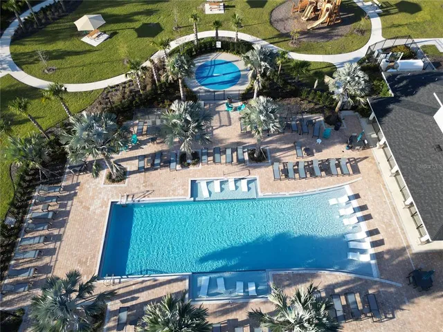 view of building with an outdoor space