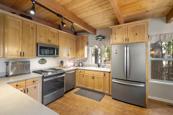$529,000 | 758 Yuroc Drive, Dorrington, CA 95223