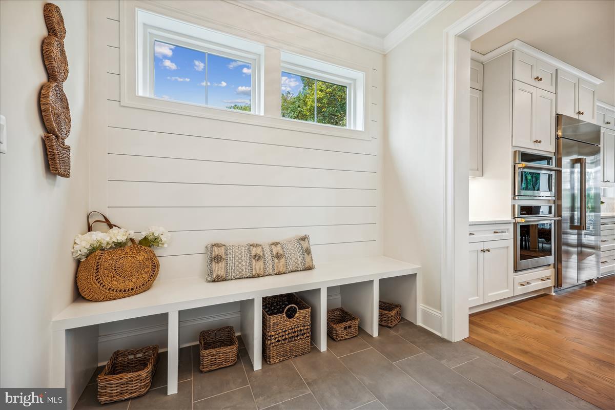 7600 Massena Road Bethesda, MD 20817 - Photo 38 of 102 Mud Room