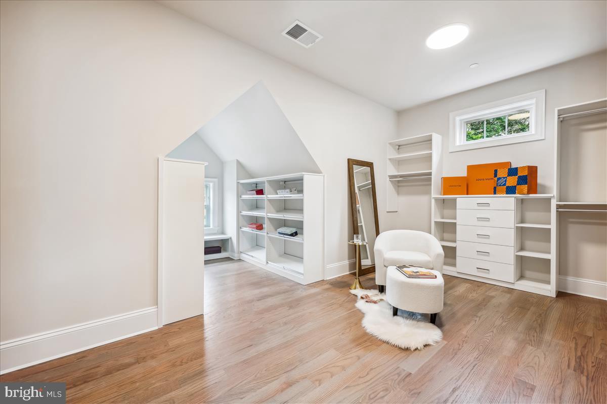 7600 Massena Road Bethesda, MD 20817 - Photo 60 of 102 Walk In Closet