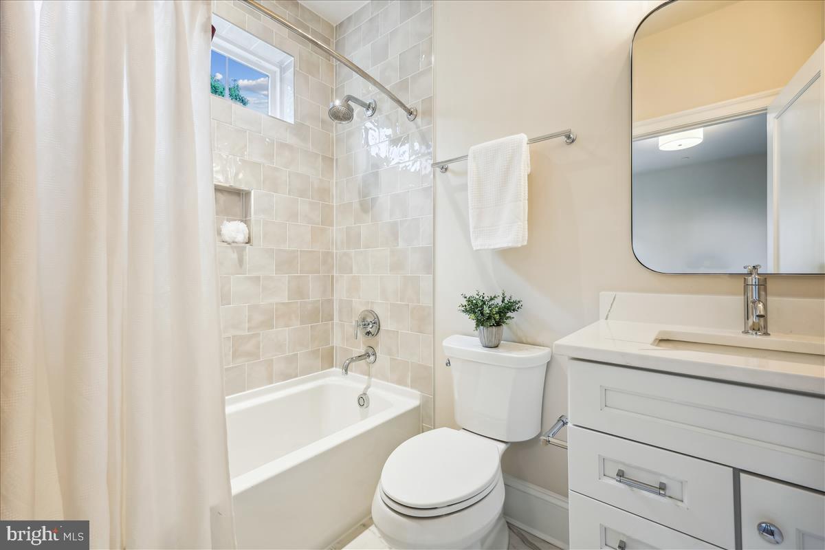 7600 Massena Road Bethesda, MD 20817 - Photo 69 of 102 Bathroom