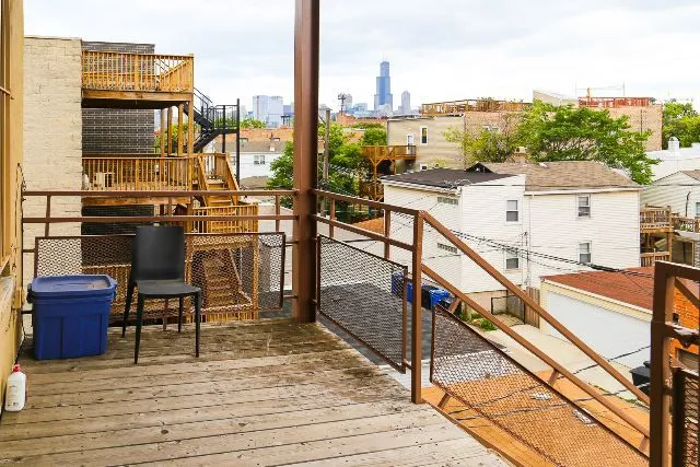 $2,150 | 1473 West Erie Street, Unit 3R, Chicago, IL 60642