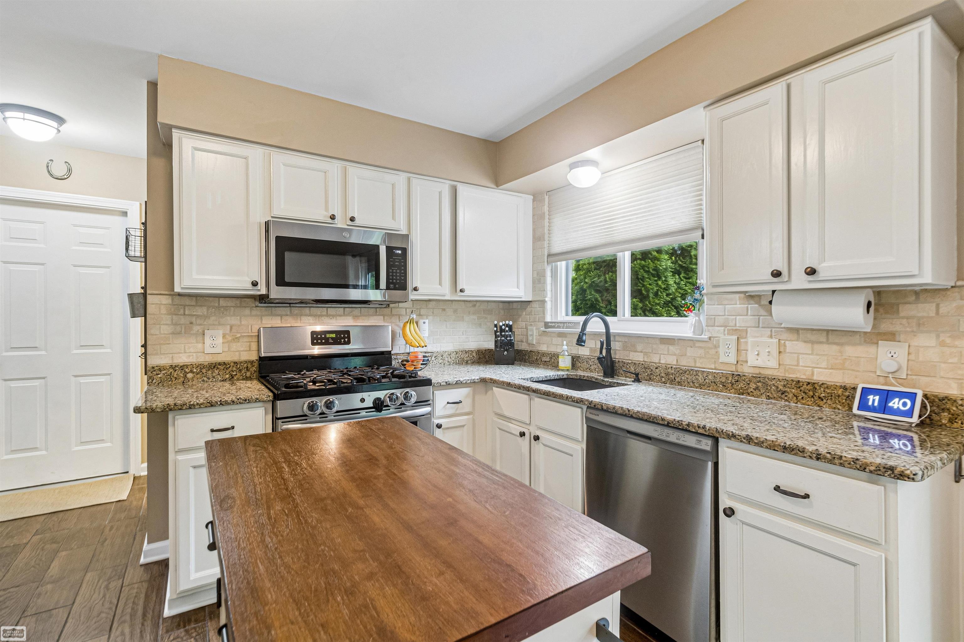 58625 Cathey Washington, MI 48094 - Photo 11 of 40