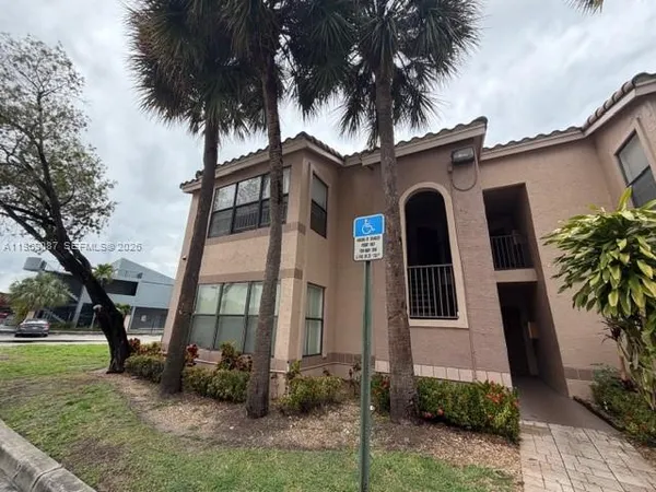 $2,100 | 2826 South University Drive, Unit 3102, Davie, FL 33328
