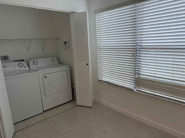 $2,100 | 2826 South University Drive, Unit 3102, Davie, FL 33328