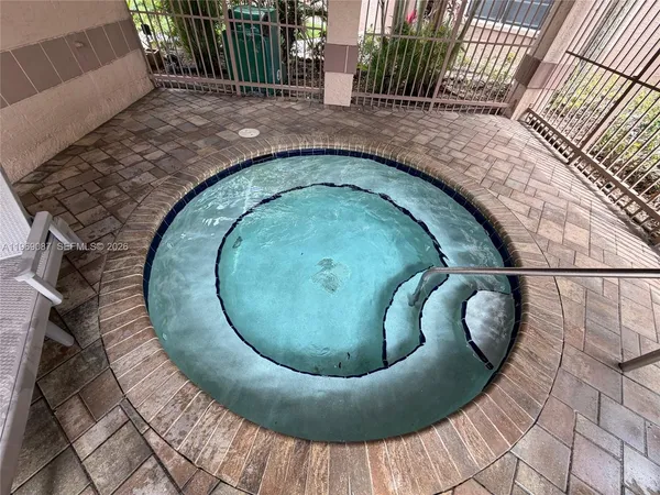 $2,100 | 2826 South University Drive, Unit 3102, Davie, FL 33328