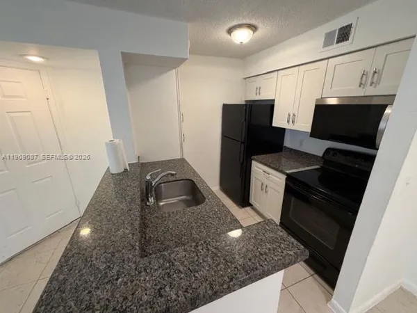 $2,100 | 2826 South University Drive, Unit 3102, Davie, FL 33328
