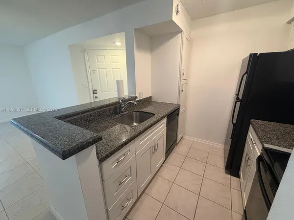 $2,100 | 2826 South University Drive, Unit 3102, Davie, FL 33328