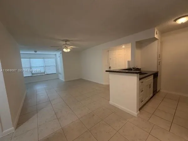 $2,100 | 2826 South University Drive, Unit 3102, Davie, FL 33328
