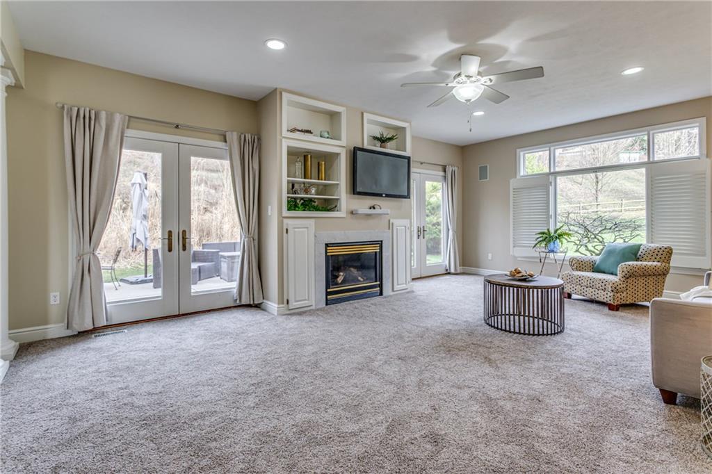 923 Settlers Ridge Road Pittsburgh, PA 15238 - Photo 11 of 25 Gallery Image 11