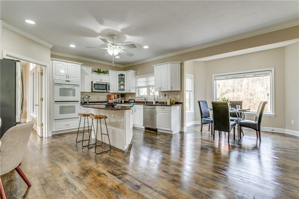 923 Settlers Ridge Road Pittsburgh, PA 15238 - Photo 9 of 25 Gallery Image 9