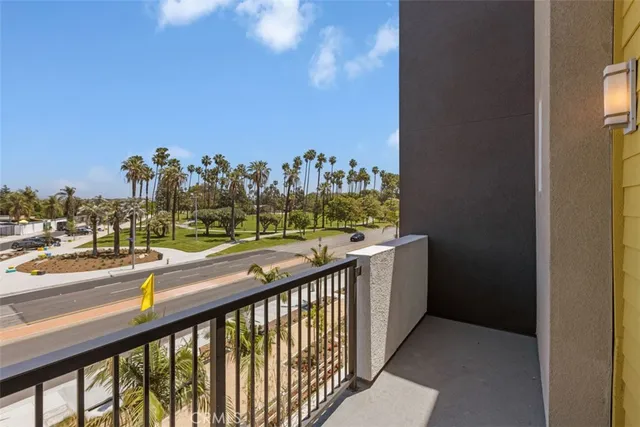 a view of a room with an empty space