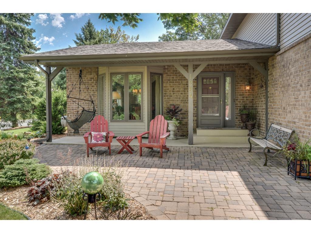 1284 Raspberry Court Eagan, MN 55123 - Photo 2 of 24 Gallery Image 2