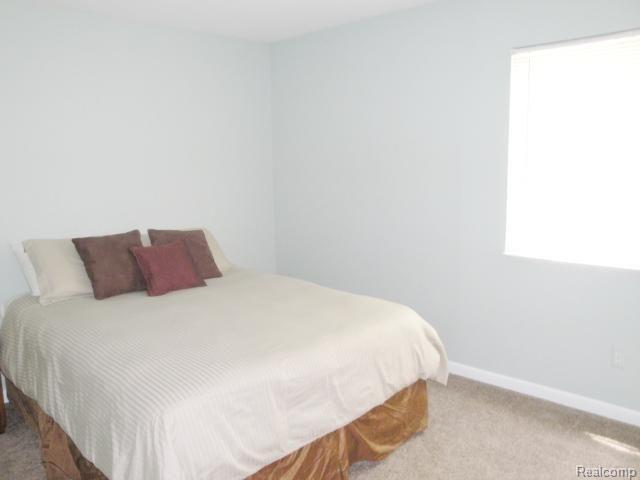 1038 East Gunn Road Rochester, MI 48306 - Photo 16 of 20 #16 Bedroom 2.jpg