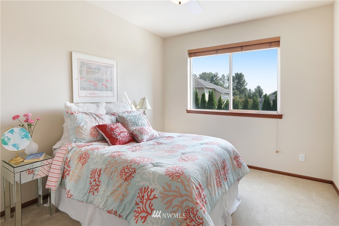 306 Pasco Drive Northeast Renton, WA 98059 - Photo 12 of 25