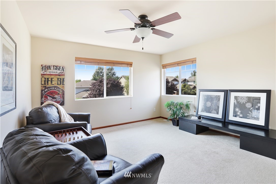 306 Pasco Drive Northeast Renton, WA 98059 - Photo 23 of 25