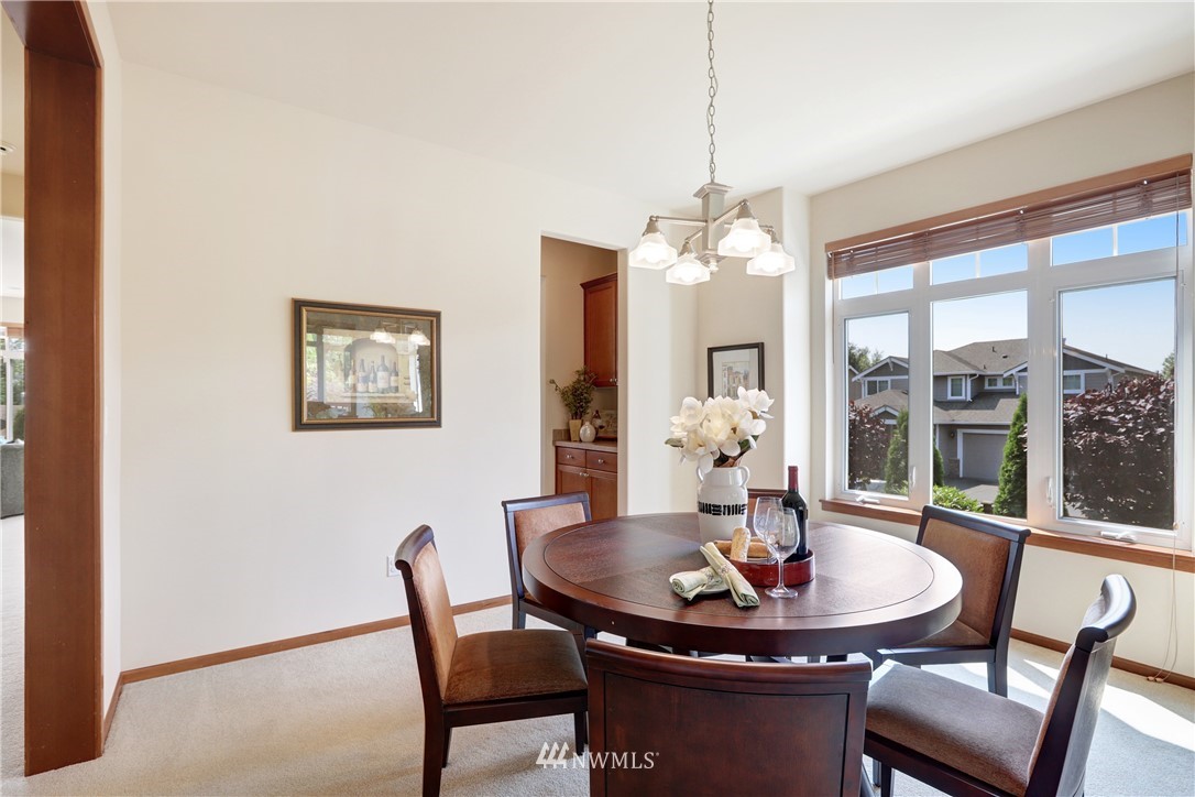 306 Pasco Drive Northeast Renton, WA 98059 - Photo 4 of 25