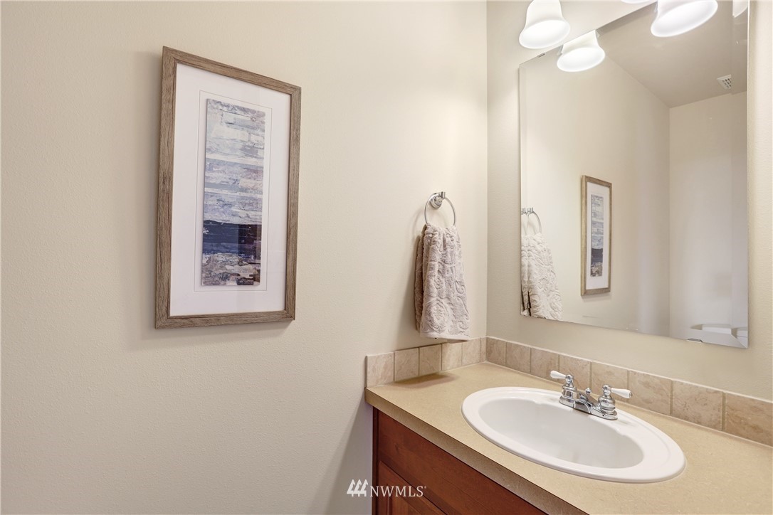 306 Pasco Drive Northeast Renton, WA 98059 - Photo 5 of 25