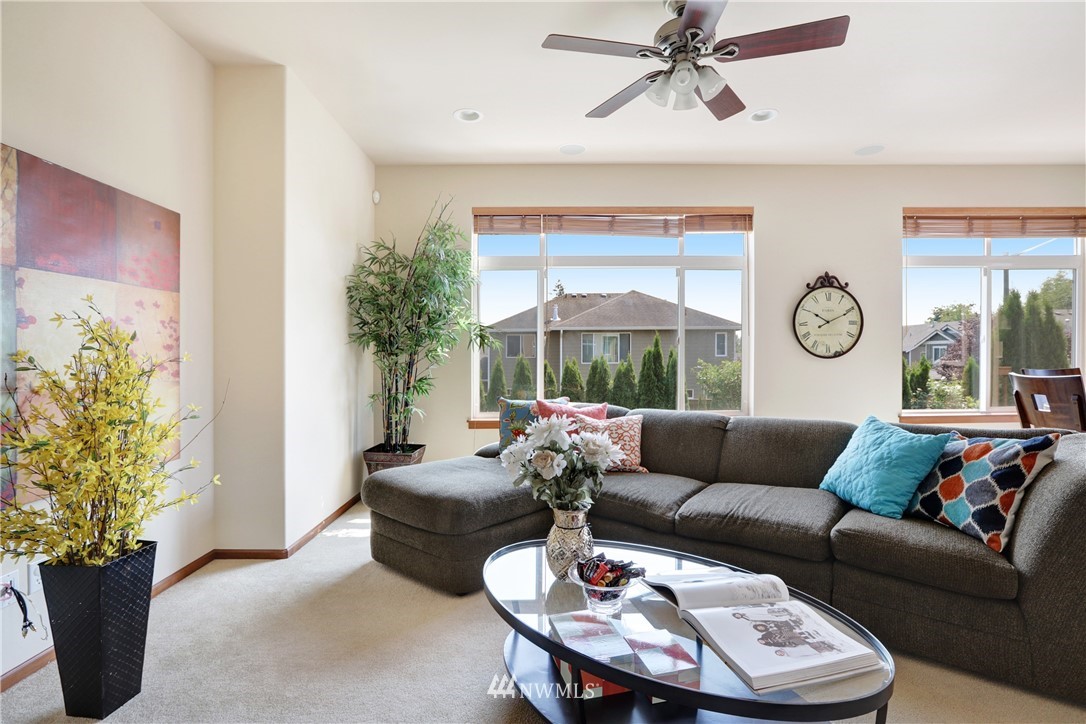 306 Pasco Drive Northeast Renton, WA 98059 - Photo 6 of 25