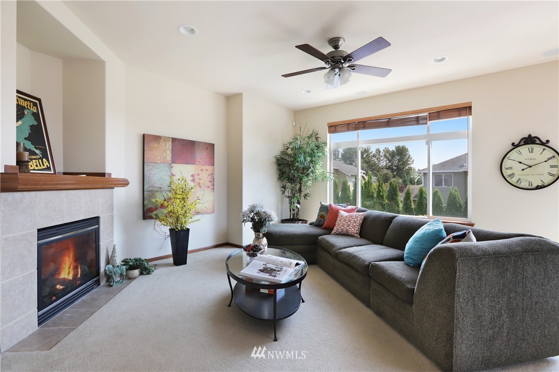 306 Pasco Drive Northeast Renton, WA 98059 - Photo 7 of 25
