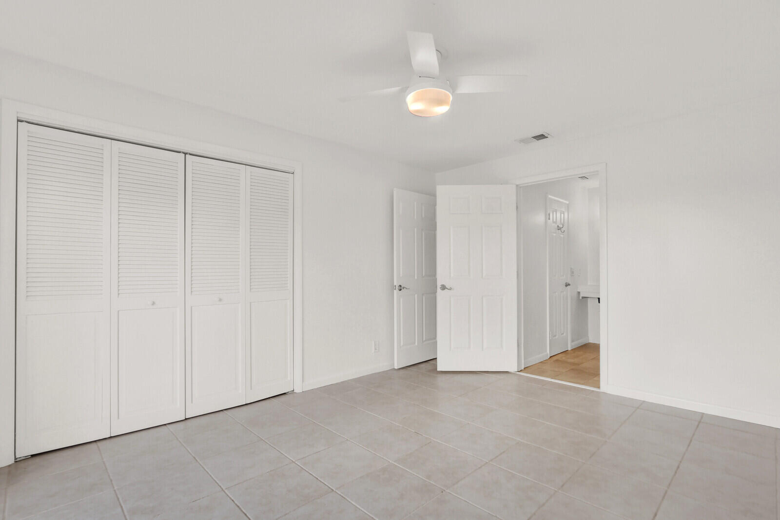 3 Southeast Paddock Circle Tequesta, FL 33469 - Photo 24 of 52 24_Image_26_mls