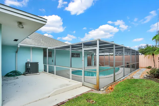 $824,900 | 3 Southeast Paddock Circle, Jupiter, FL 33469