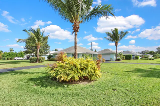 $824,900 | 3 Southeast Paddock Circle, Jupiter, FL 33469