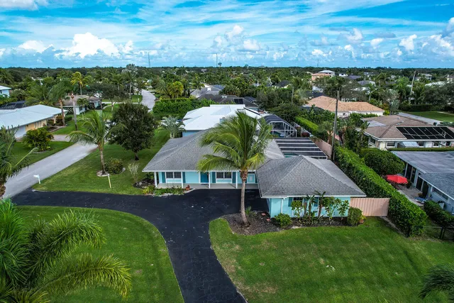 $824,900 | 3 Southeast Paddock Circle, Jupiter, FL 33469