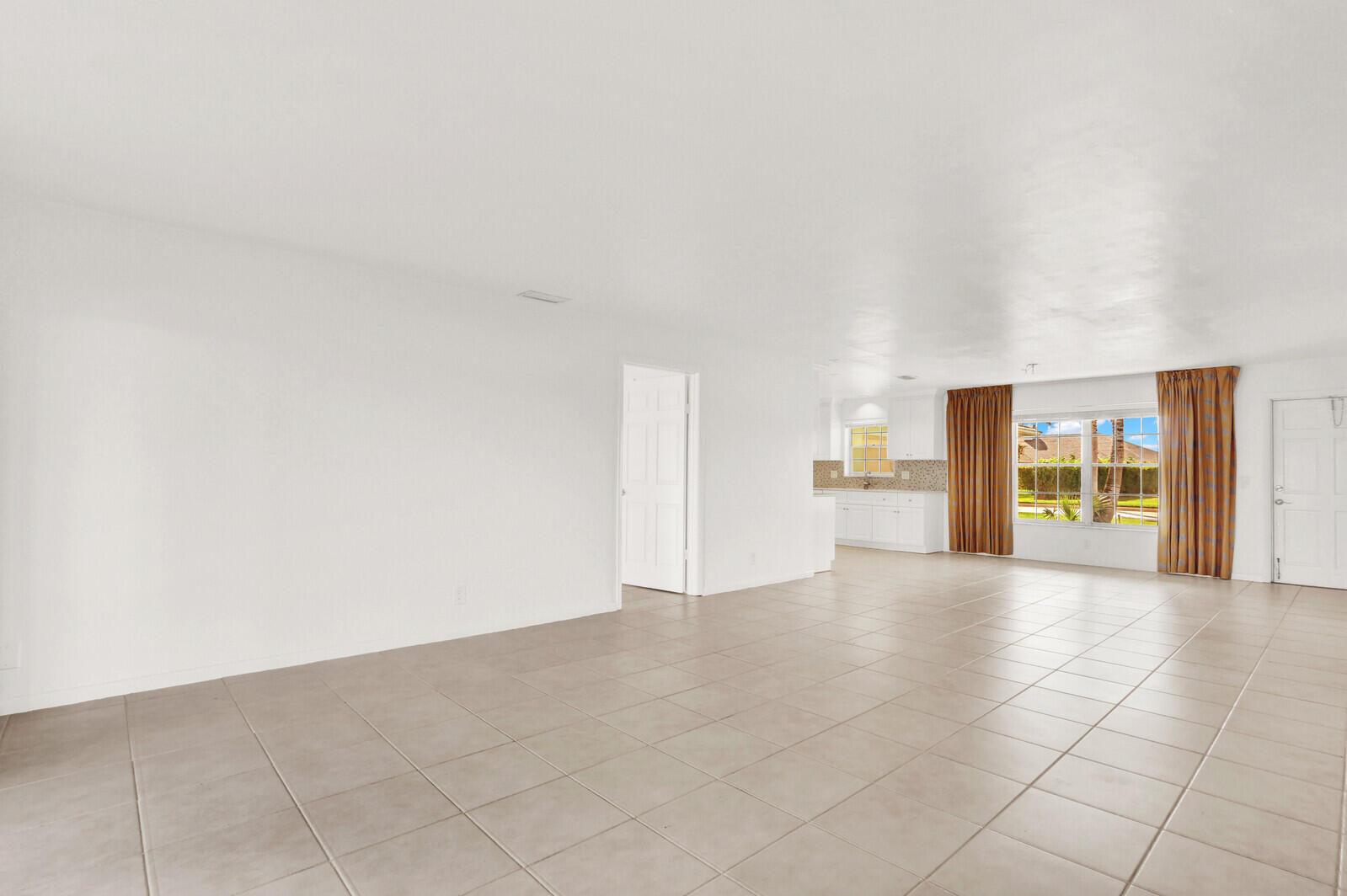 3 Southeast Paddock Circle Tequesta, FL 33469 - Photo 6 of 52 05_Image_7_mls