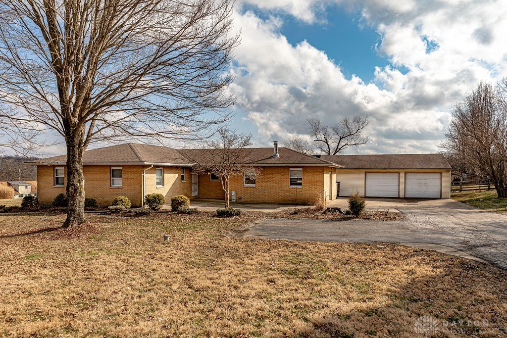 8179 Pleasant Valley Road Camden, OH 45311 - Photo 1 of 43