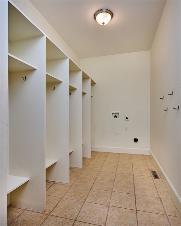 57 Tanglewood Road Amherst, MA 01002 - Photo 23 of 41 Gallery Image 23