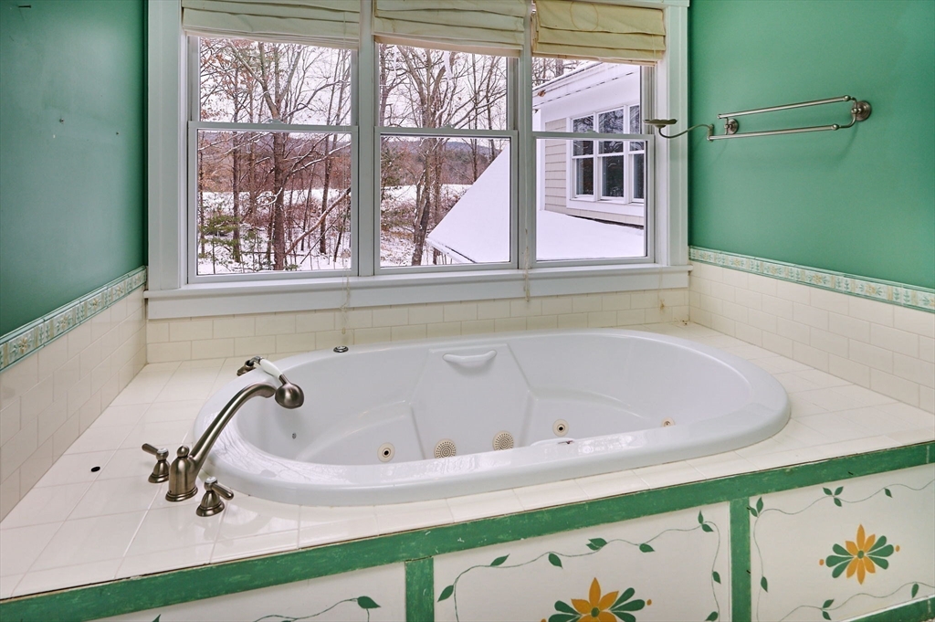 57 Tanglewood Road Amherst, MA 01002 - Photo 29 of 41 Gallery Image 29