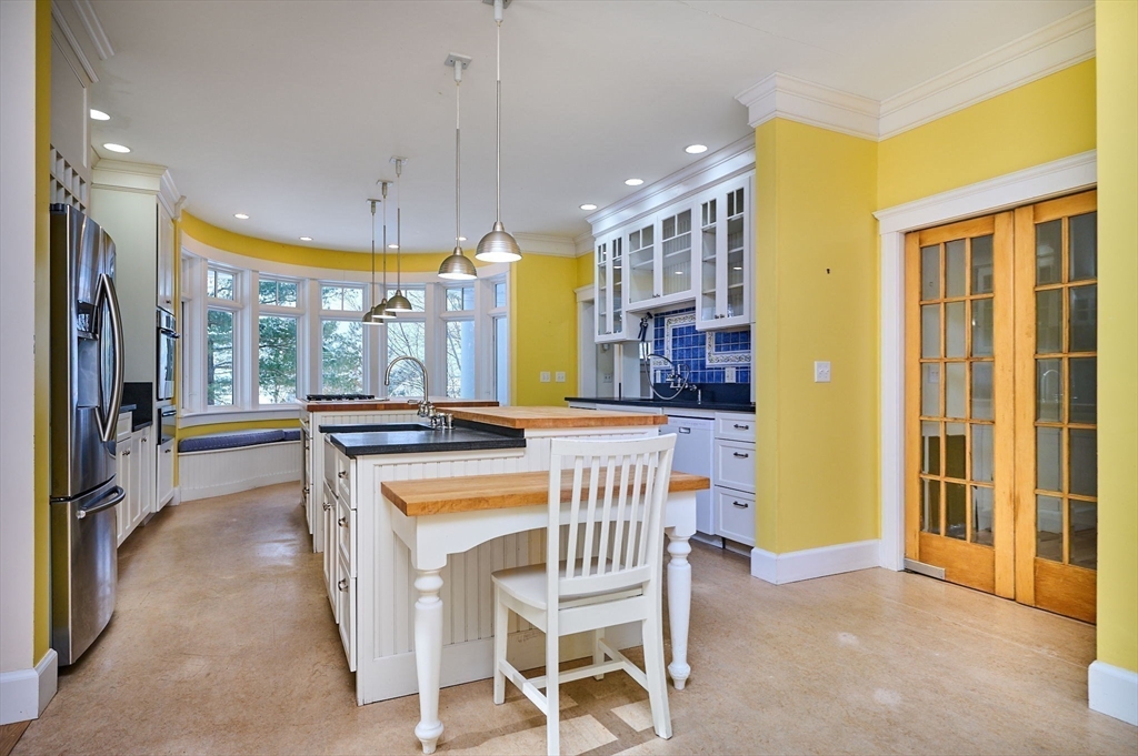 57 Tanglewood Road Amherst, MA 01002 - Photo 8 of 41 Gallery Image 8
