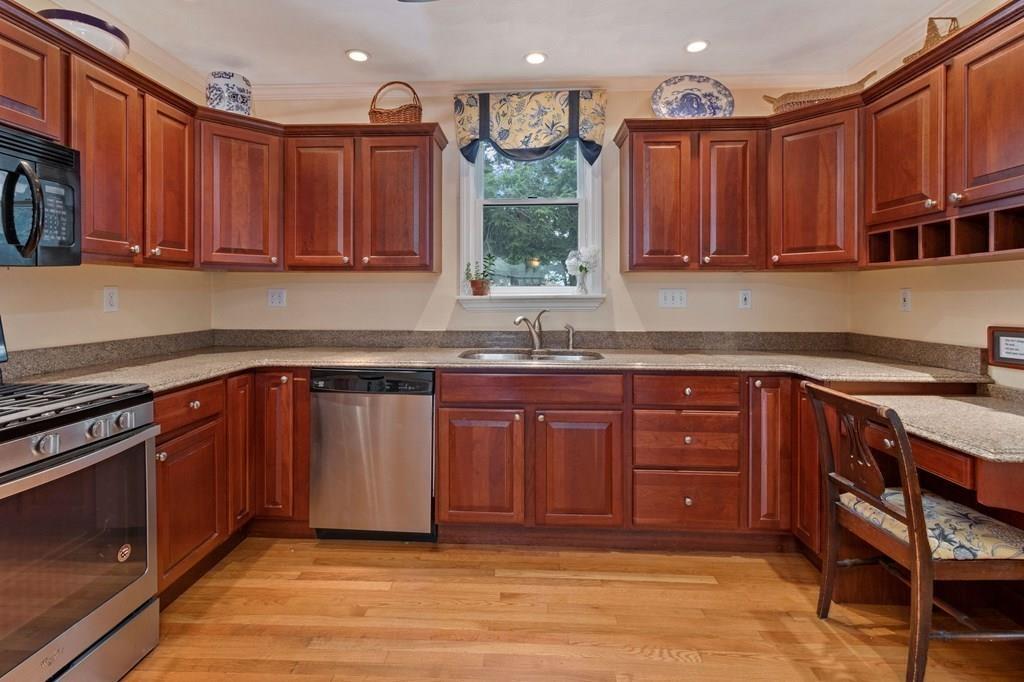 45 Pembrook Road North Andover, MA 01845 - Photo 7 of 37 Gallery Image 7