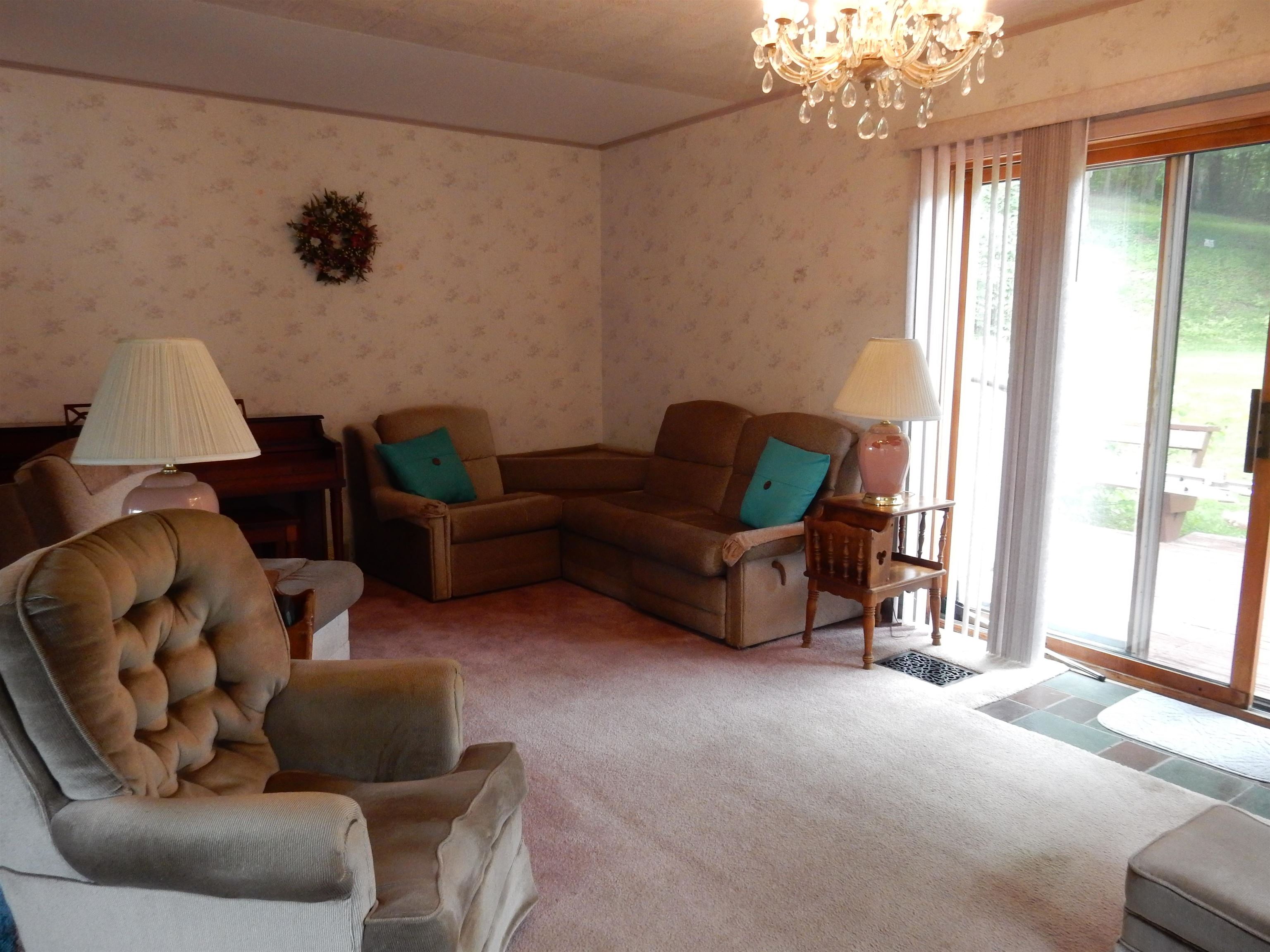 425 West Main Street Newport, VT 05855 - Photo 13 of 33