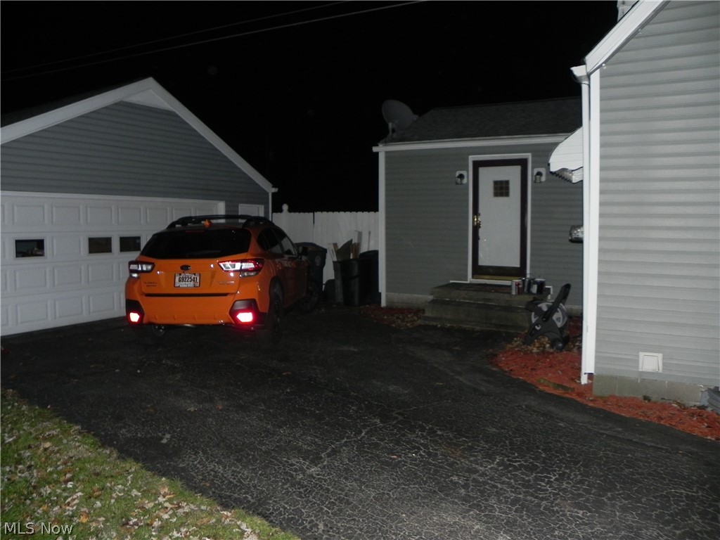 3561 Dover Road Youngstown, OH 44511 - Photo 4 of 17 Gallery Image 4