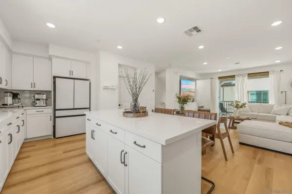 $785,000 | 433 Jupiter Glen, Escondido, CA 92025