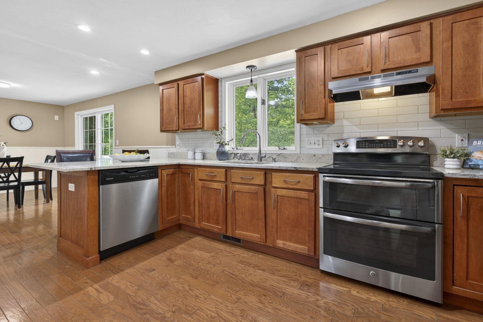 10 Mountain Road Brookline, NH 03033 - Photo 11 of 60