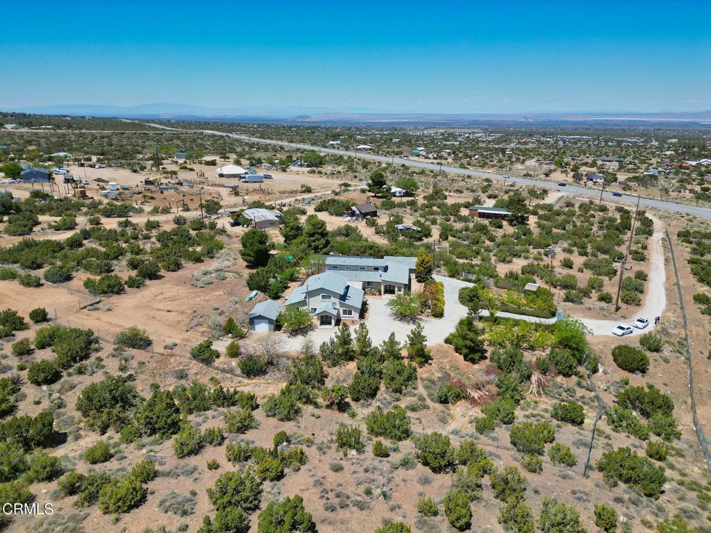 9020 Pionero Road Pinon Hills, CA 92372 - Photo 3 of 71 5