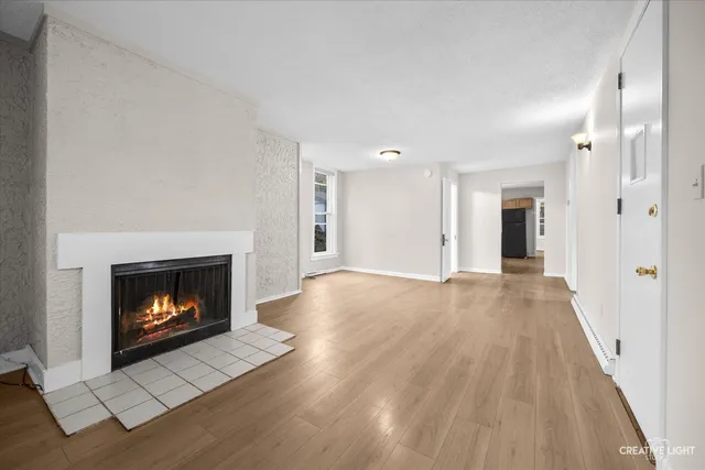 $1,550 | 674 St Charles Street, Unit 1, Elgin, IL 60120