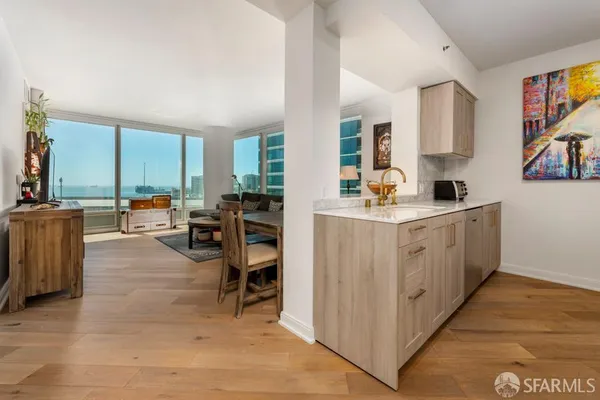 $6,000 | 401 Harrison Street, Unit 8GL, San Francisco, CA 94105